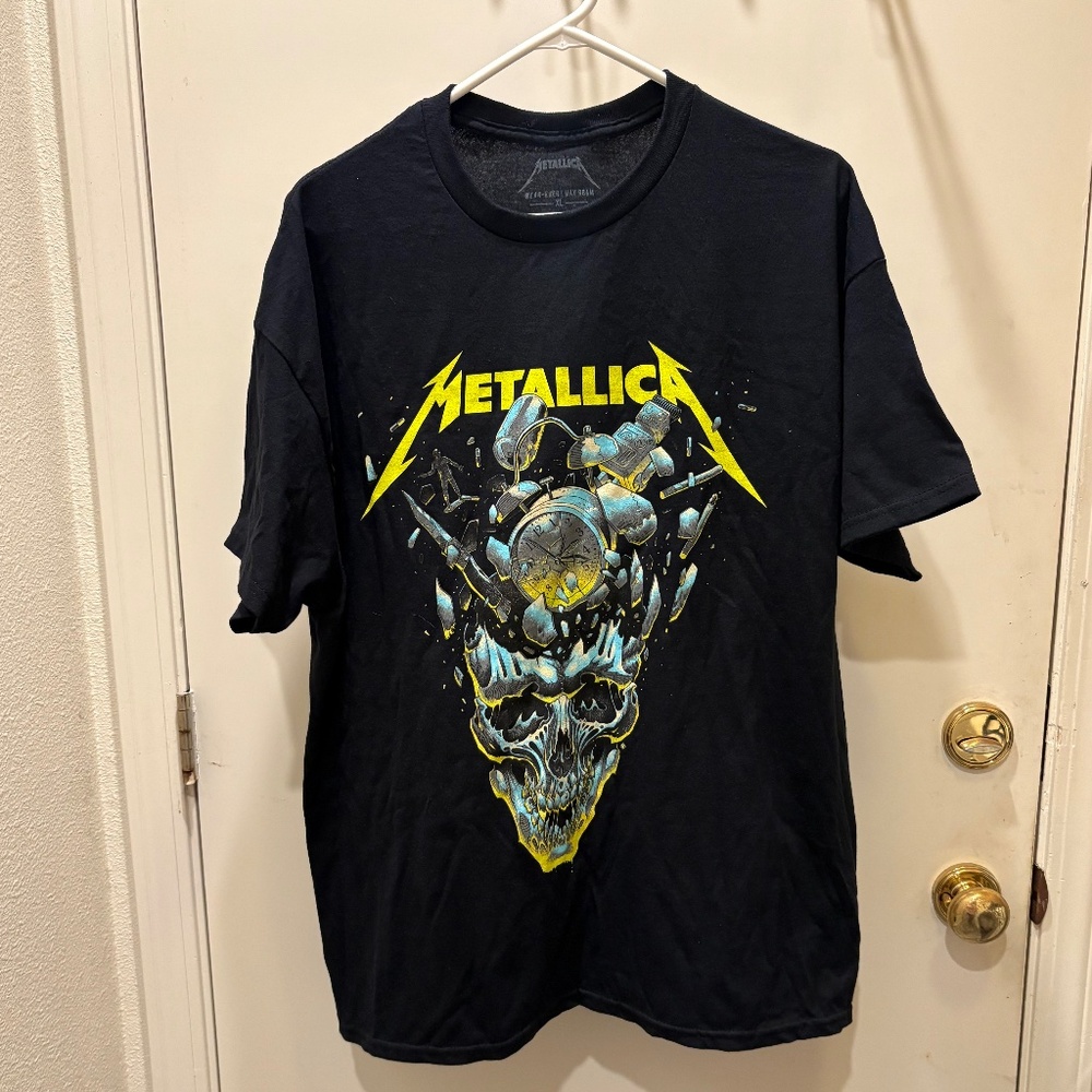 2025 Metallica 72 Seasons Tour XL T-shirt